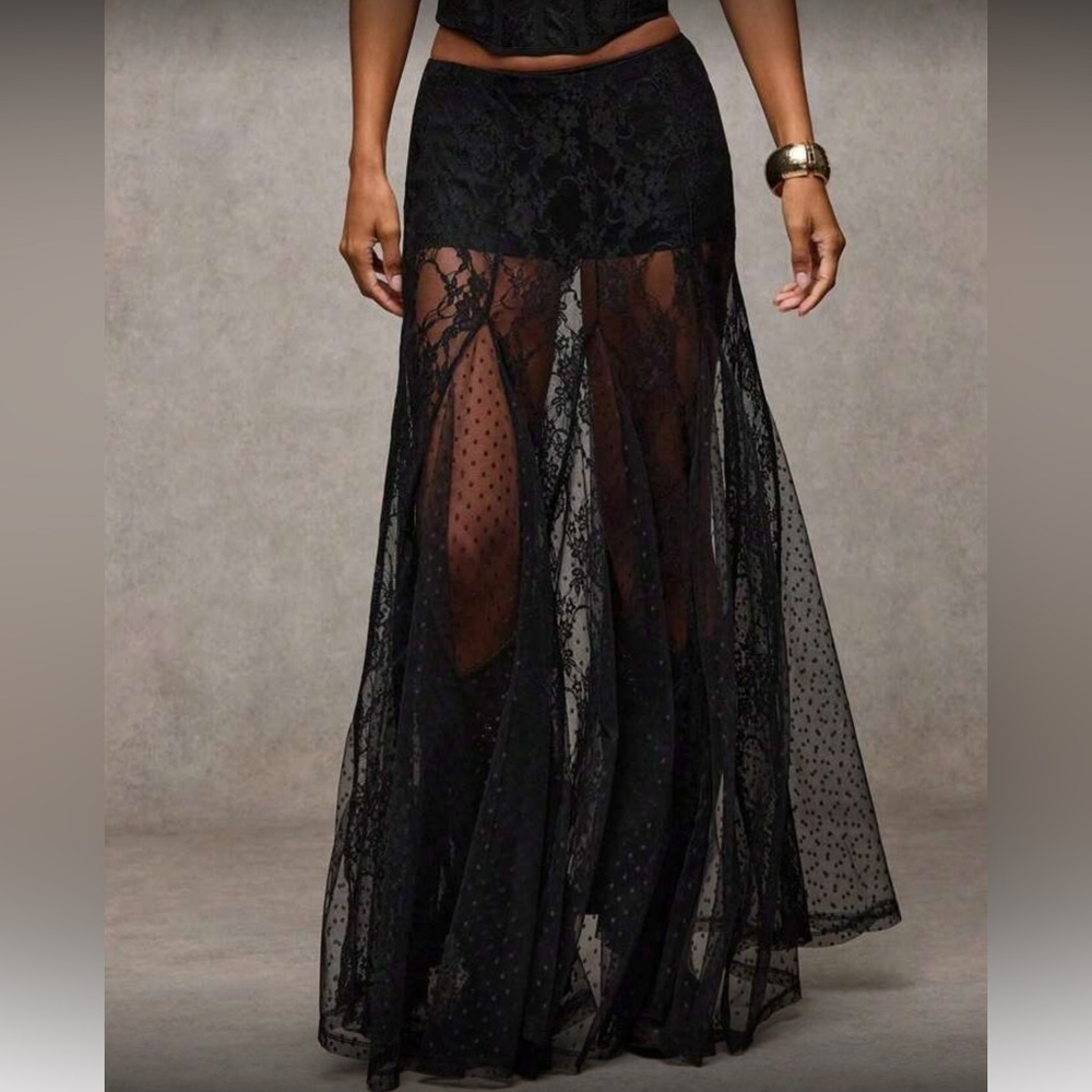 Elegant Black Lace Women Skirt - Picture 4 of 7